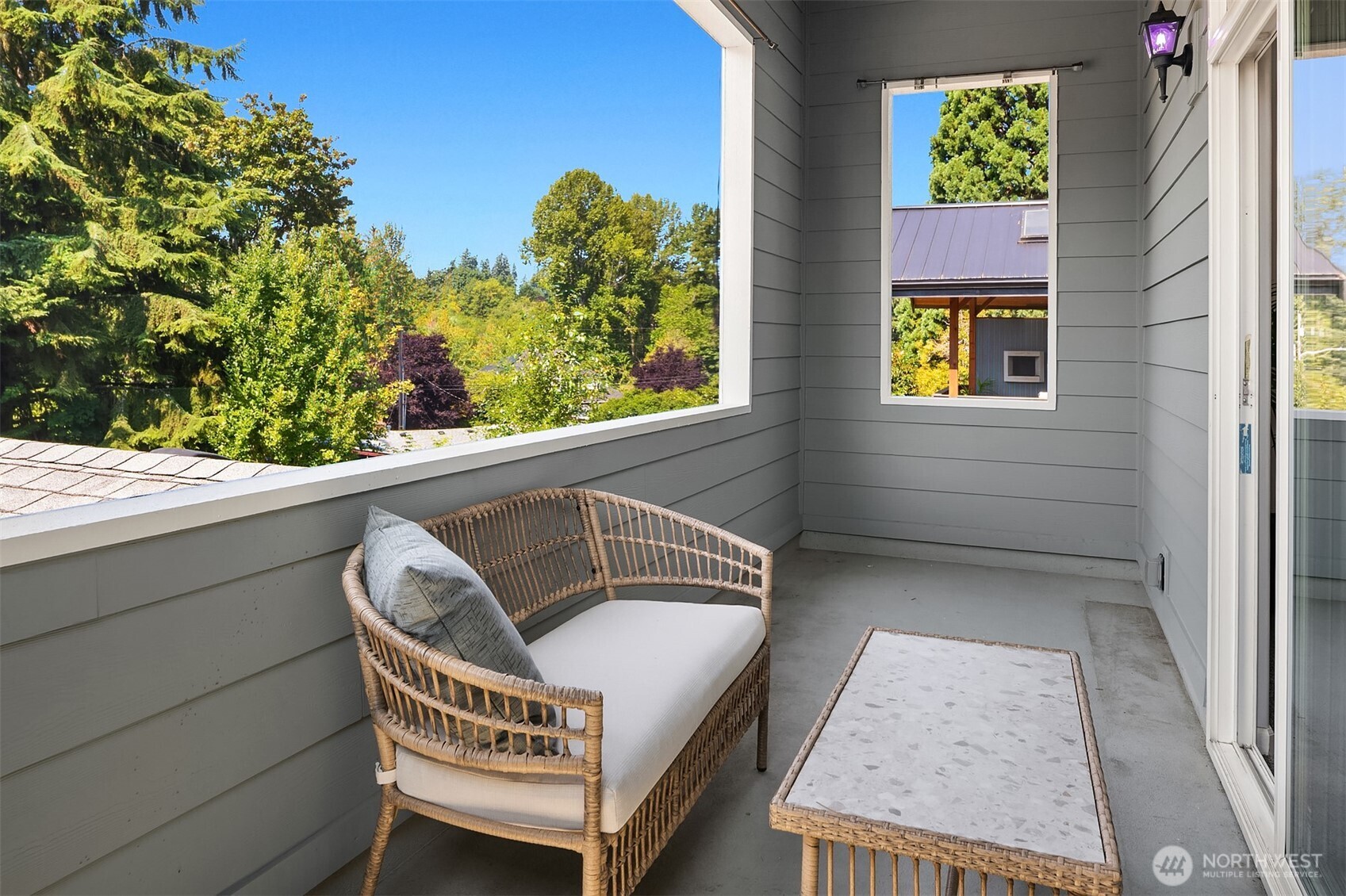 15201 Simonds Road Northeast Kenmore, WA 98028 - Photo 16 of 36 Gallery Image 16