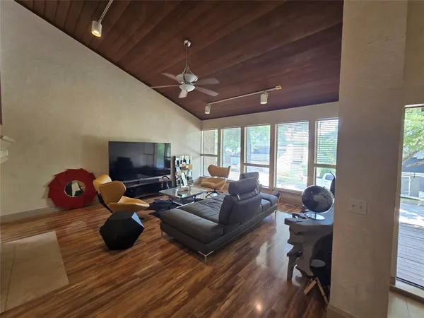 $2,650 | 213 Sovereign Court, Rockwall, TX 75032