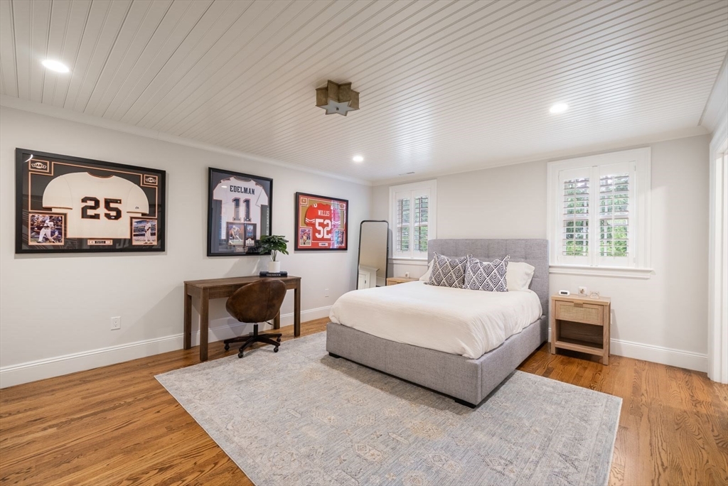 25 Kenilworth Road Wellesley, MA 02482 - Photo 21 of 42