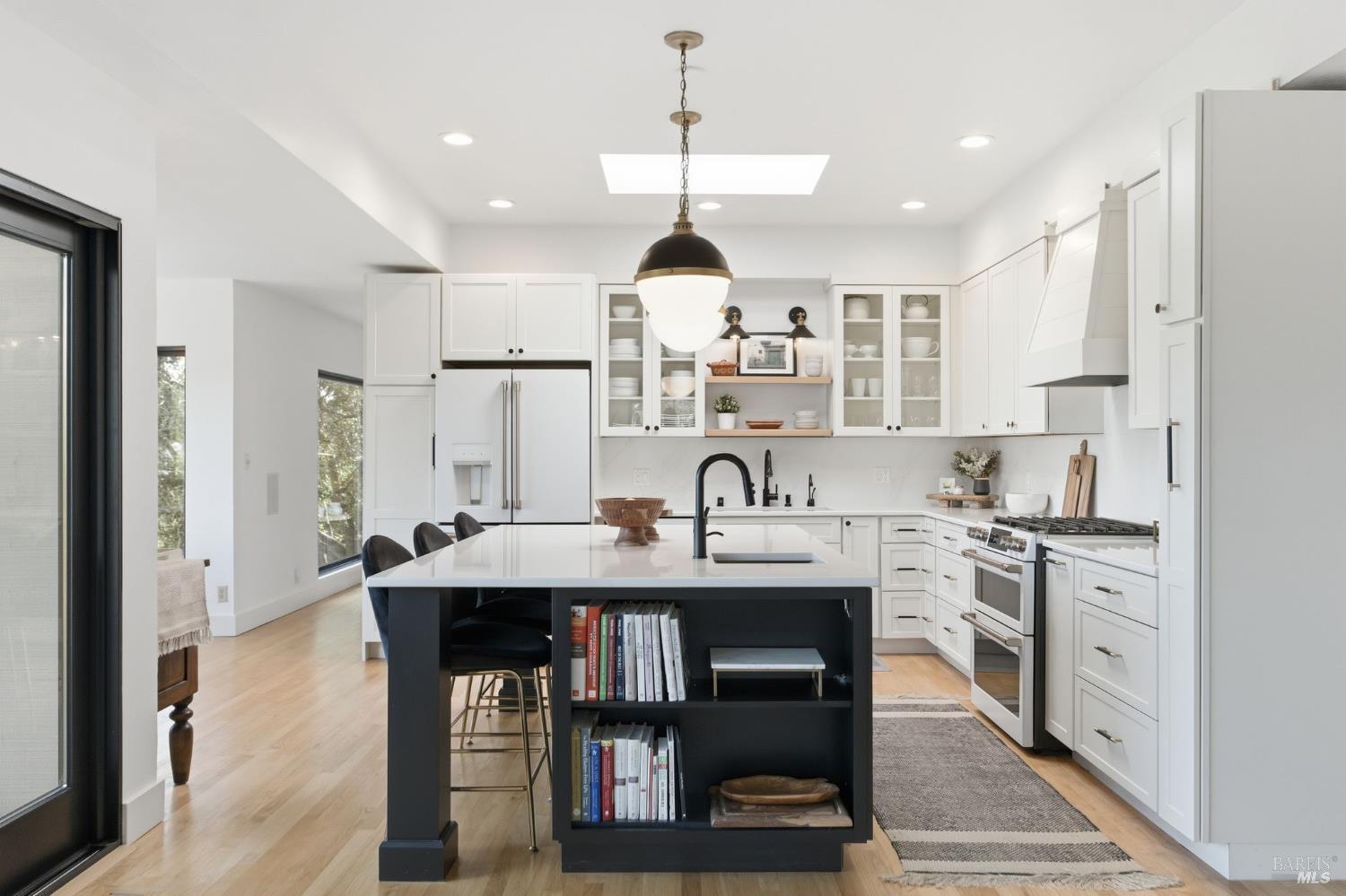 194 Maestro Road Novato, CA 94947 - Photo 11 of 44