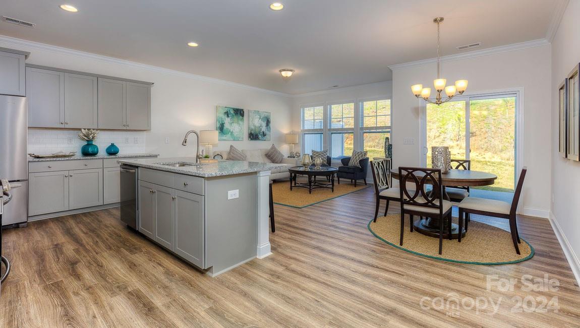 264 Creekview Road Hendersonville, NC 28792 - Photo 5 of 29 Gallery Image 5