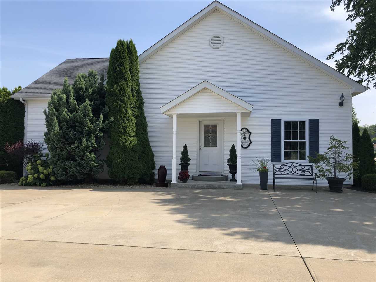 75 Easy Street Mitchell, IN 47446 - Photo 2 of 27