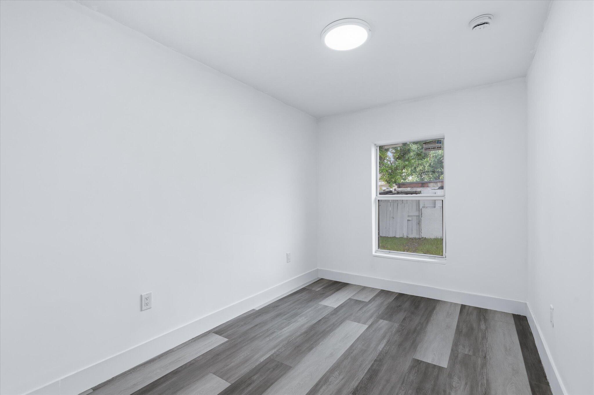 2437 Northwest 97th Street Miami, FL 33147 - Photo 14 of 22 39-39