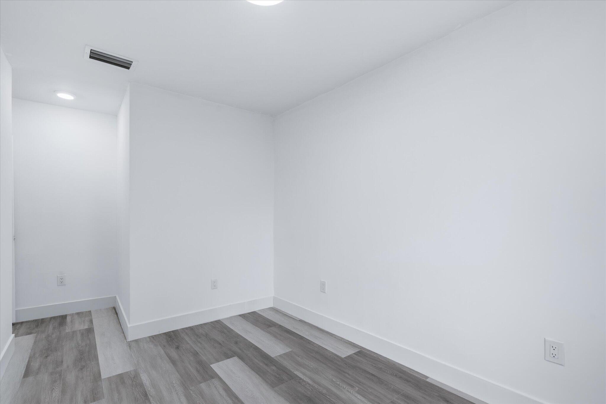 2437 Northwest 97th Street Miami, FL 33147 - Photo 15 of 22 40-40