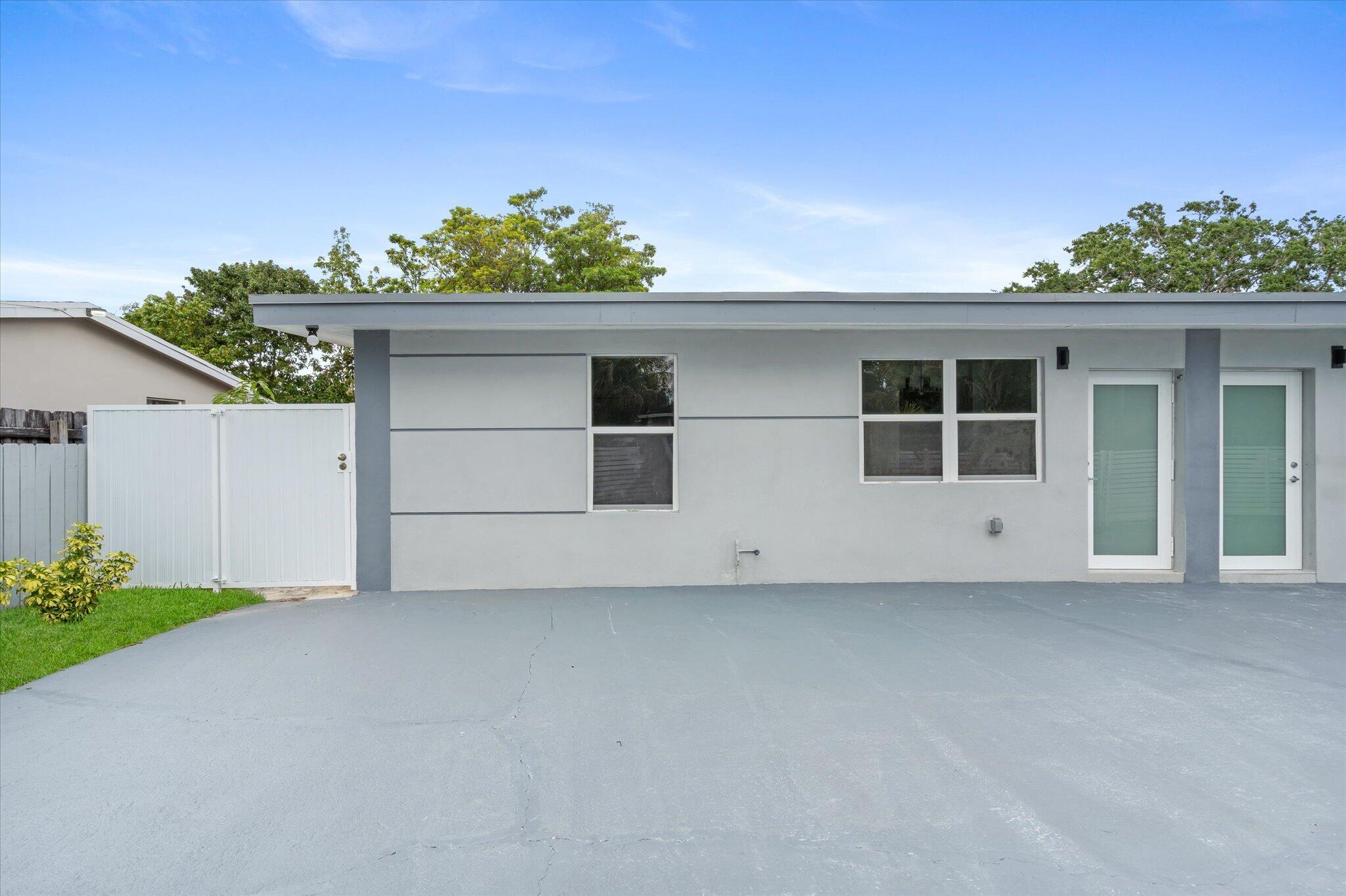 2437 Northwest 97th Street Miami, FL 33147 - Photo 2 of 22 27-27