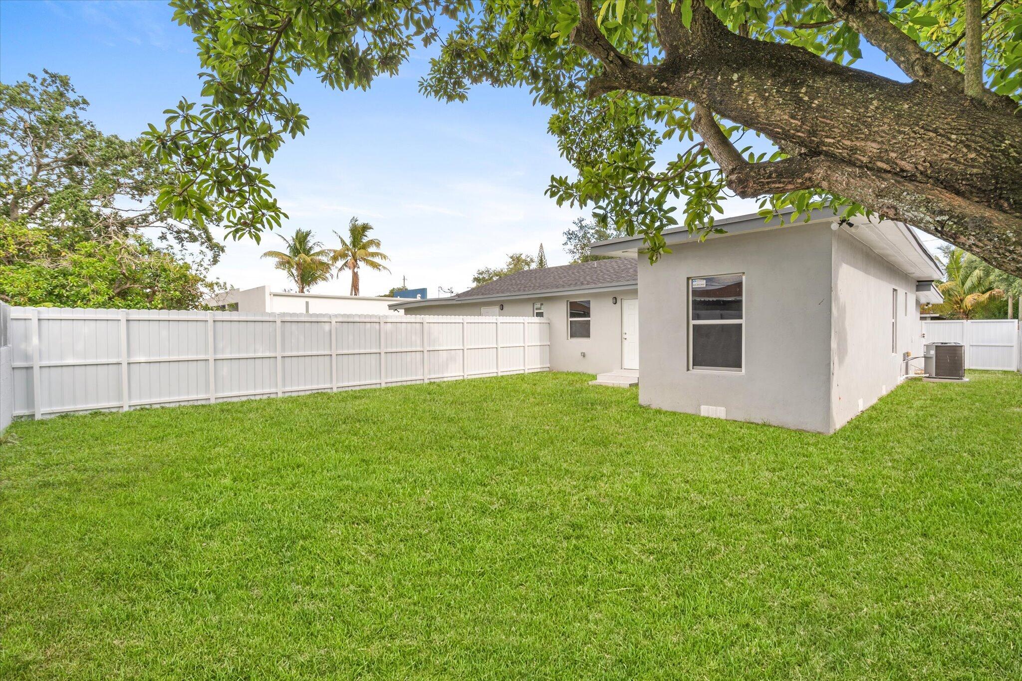 2437 Northwest 97th Street Miami, FL 33147 - Photo 22 of 22 47-47