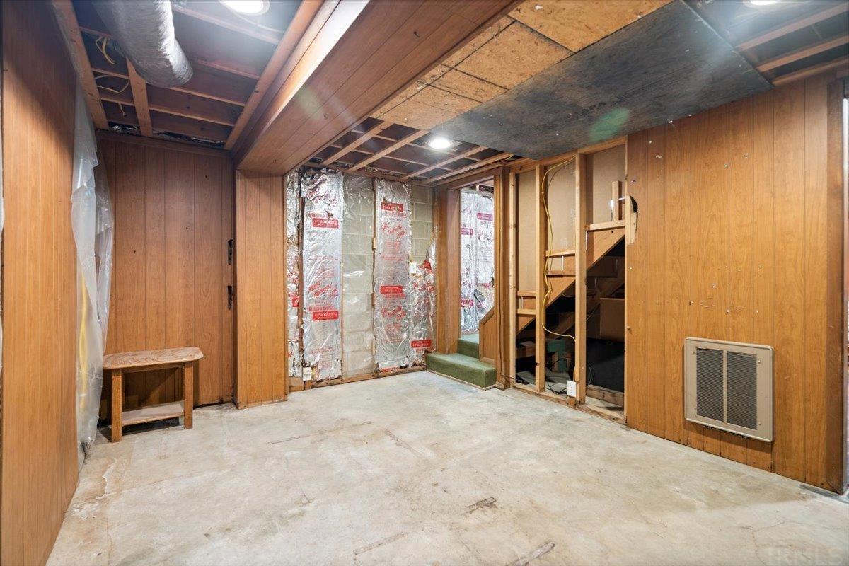 2380 North Lagro Road Marion, IN 46952 - Photo 30 of 36