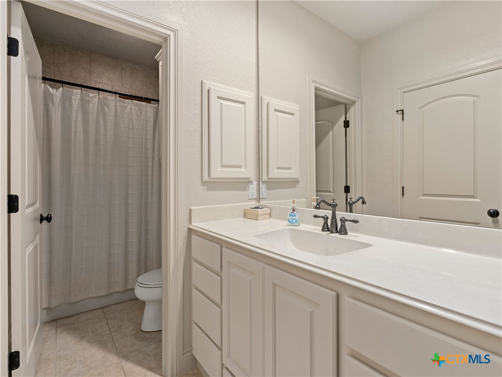 19819 Wild Hollow San Antonio, TX 78266 - Photo 34 of 48