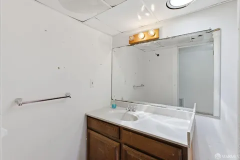 $995,000 | 2454 24th Avenue, San Francisco, CA 94116