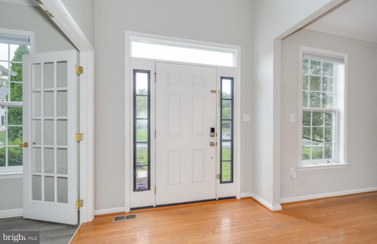 101 Calvert Circle Bunker Hill, WV 25413 - Photo 9 of 79