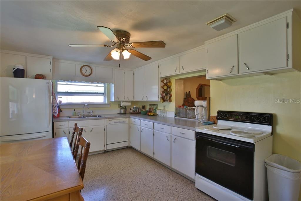 2112 South Riverside Drive Edgewater, FL 32141 - Photo 11 of 23 Gallery Image 11