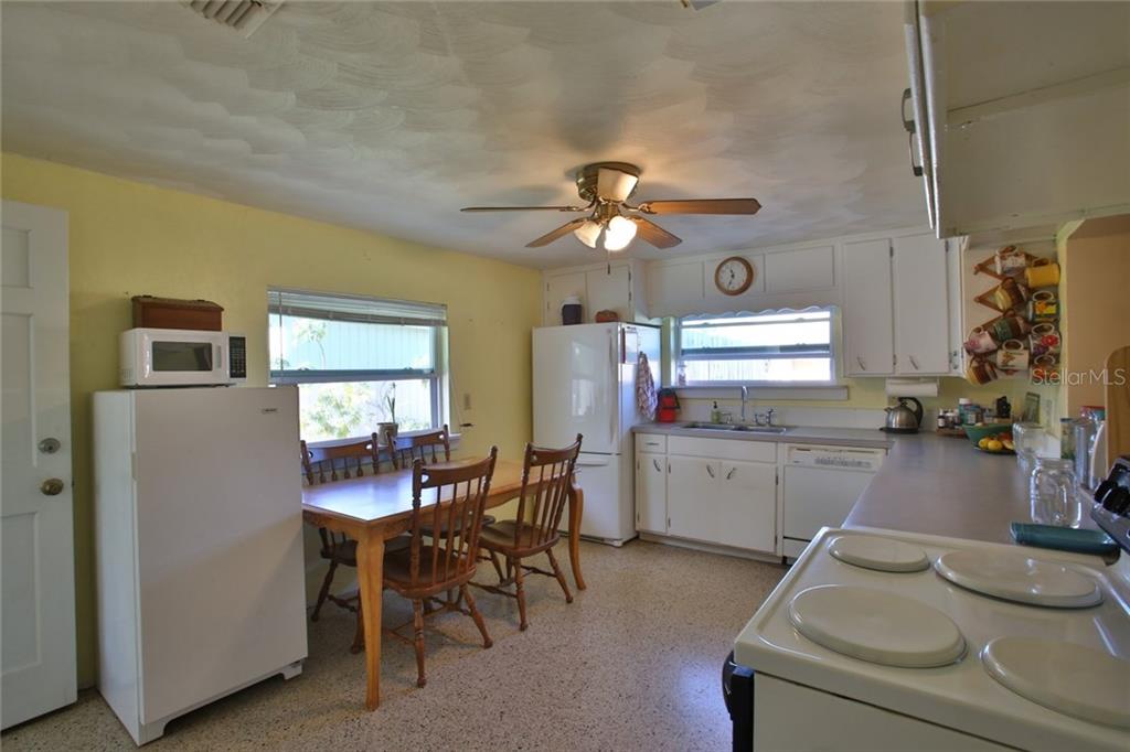 2112 South Riverside Drive Edgewater, FL 32141 - Photo 13 of 23 Gallery Image 13