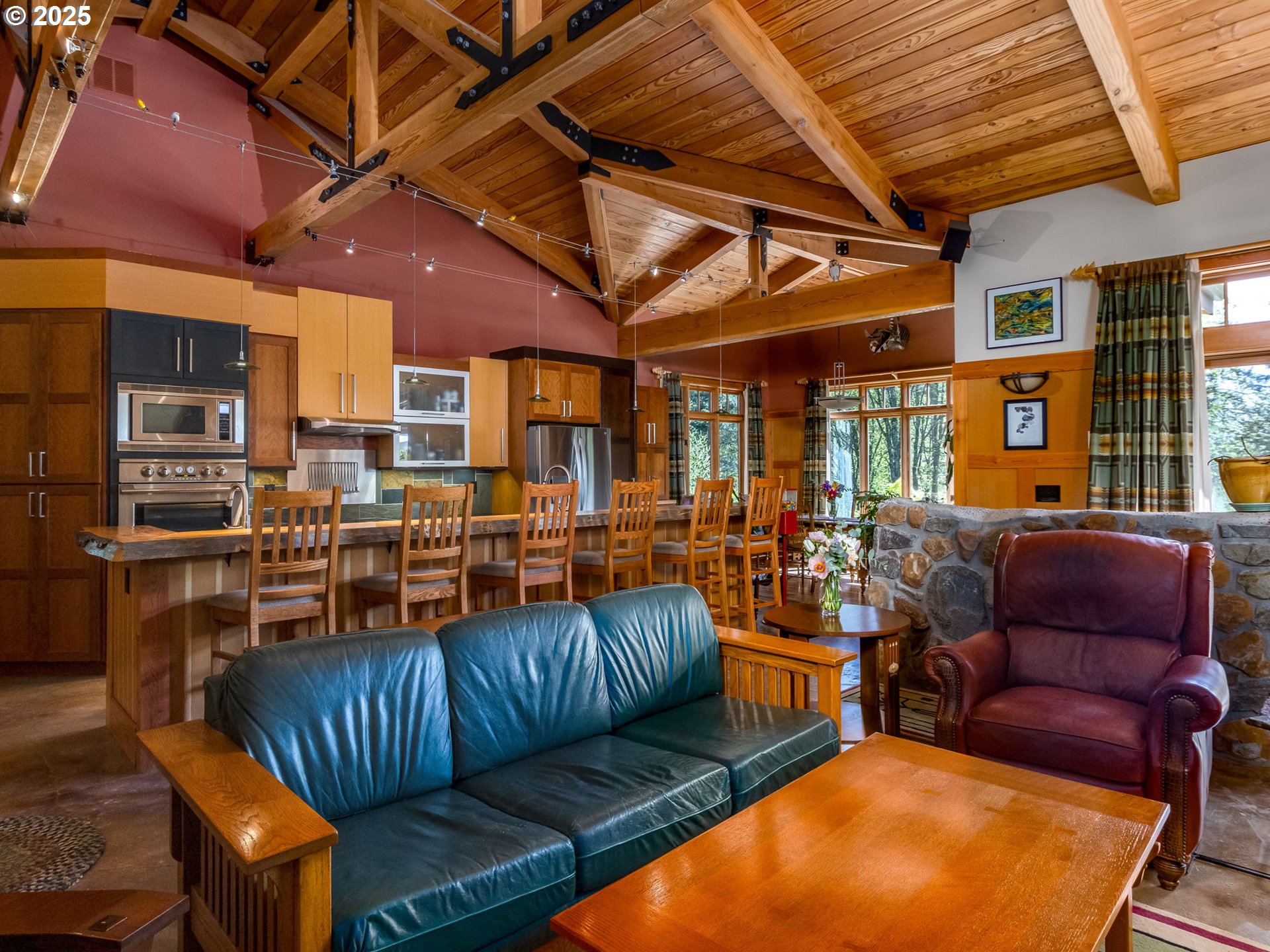 15678 South Spangler Road Oregon City, OR 97045 - Photo 12 of 43 Great Room