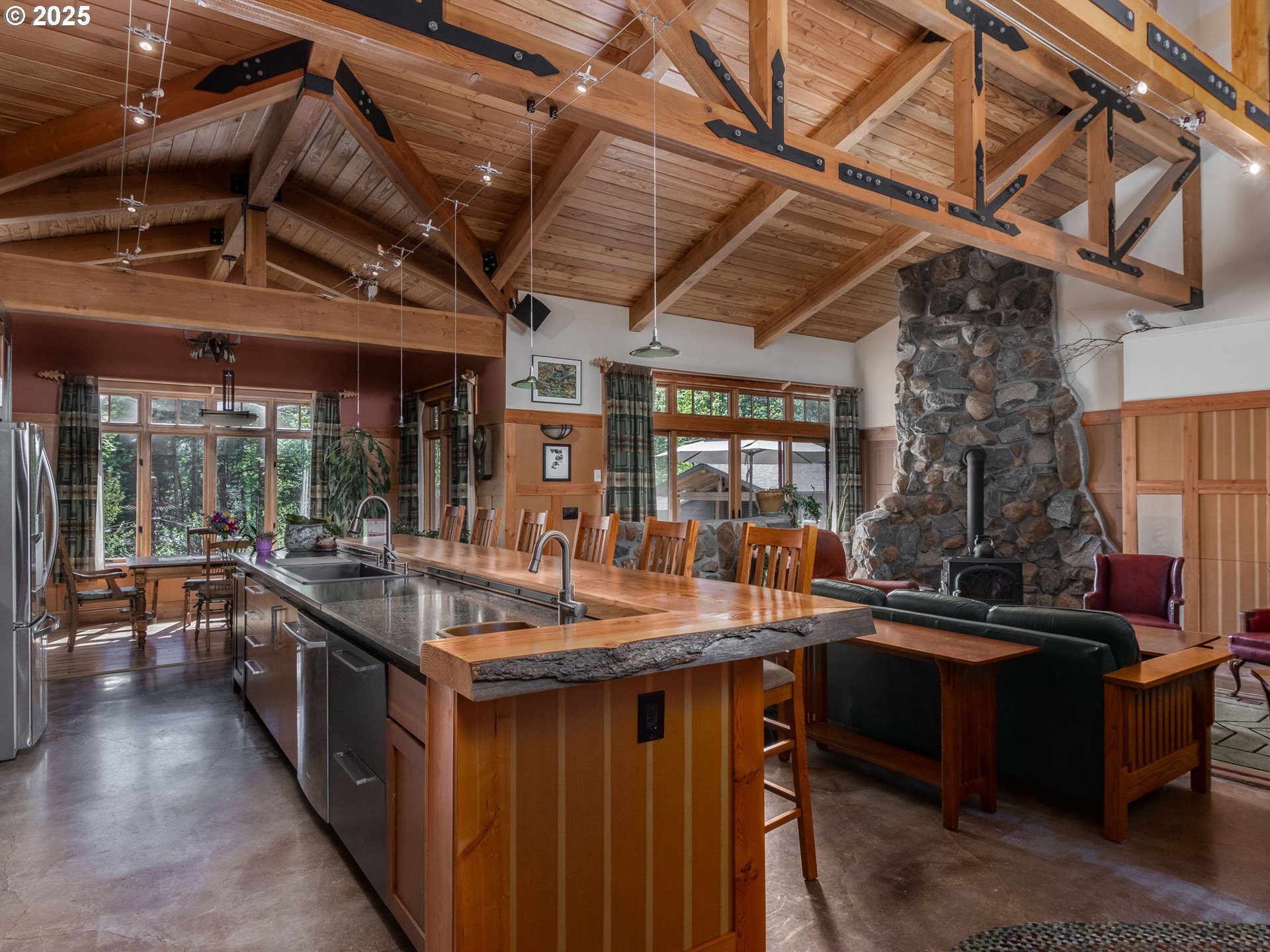15678 South Spangler Road Oregon City, OR 97045 - Photo 14 of 43 Kitchen