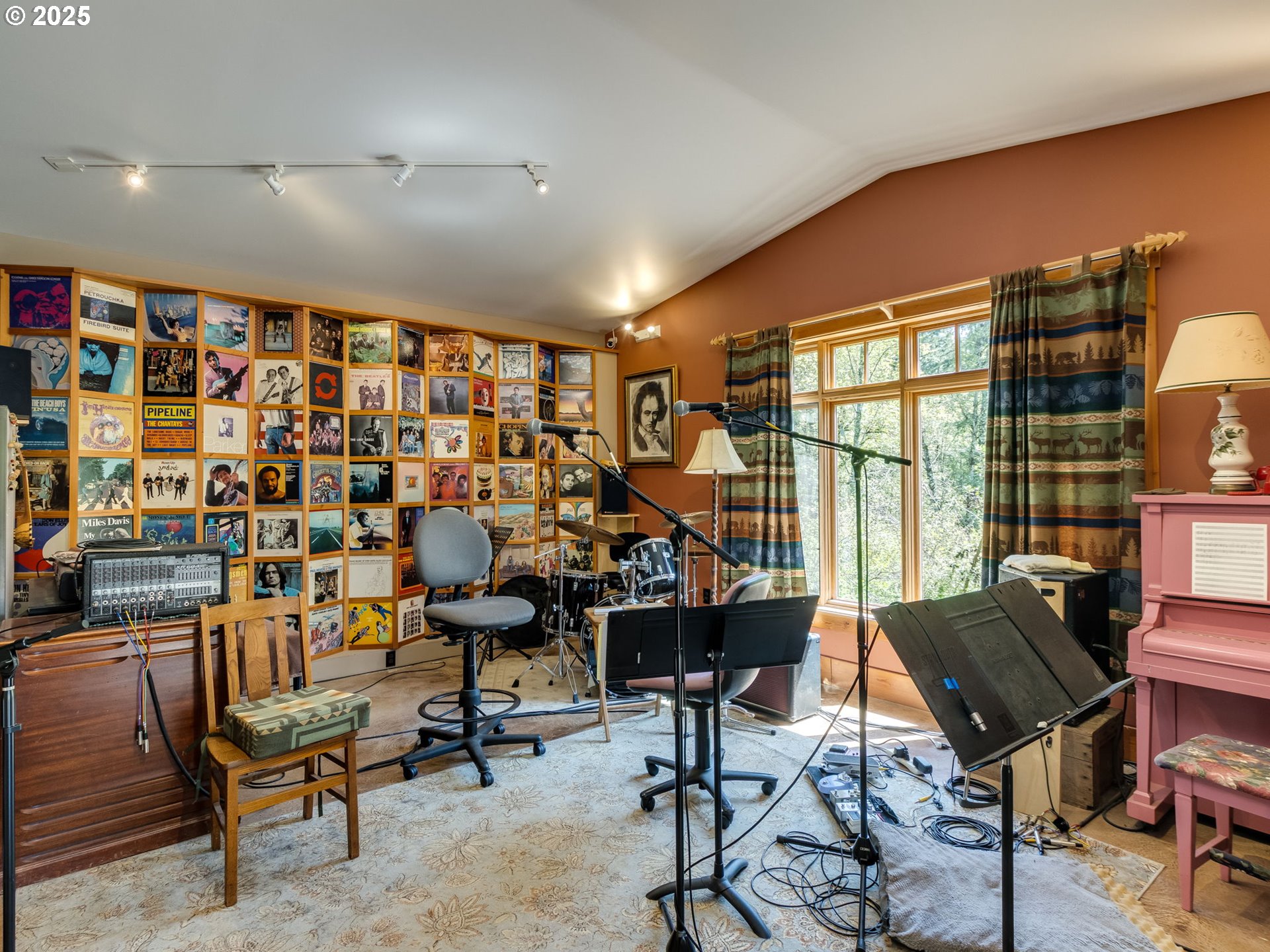 15678 South Spangler Road Oregon City, OR 97045 - Photo 36 of 43 Recreation Room