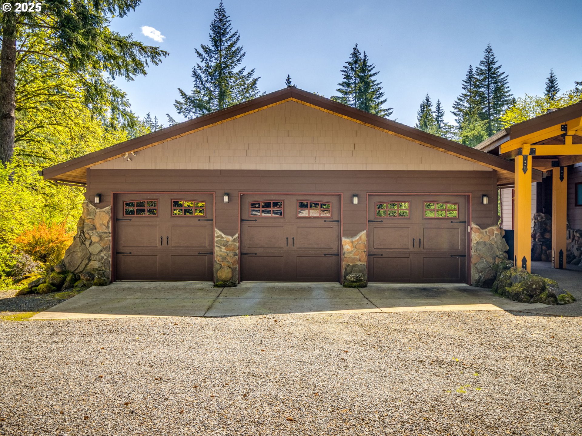 15678 South Spangler Road Oregon City, OR 97045 - Photo 6 of 43 Entrance/Foyer