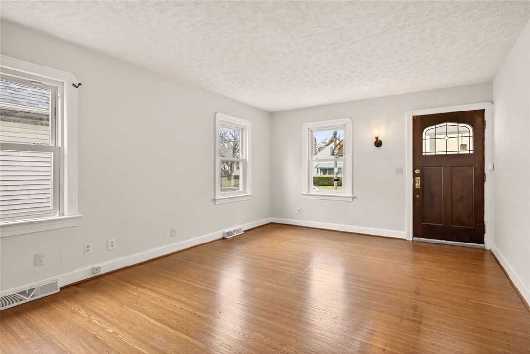 34 Zygment Street Rochester, NY 14621 - Photo 6 of 21