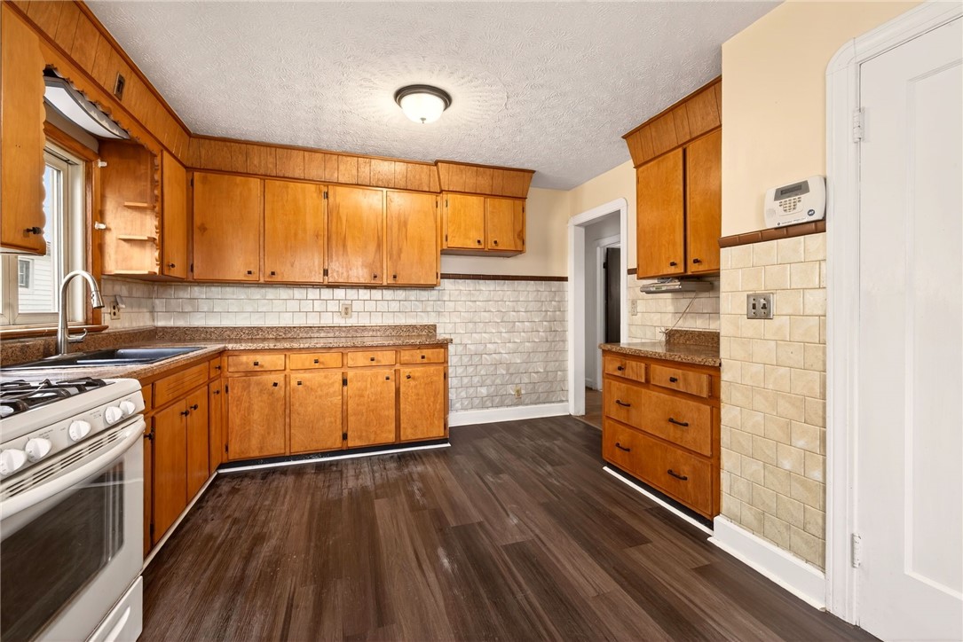 34 Zygment Street Rochester, NY 14621 - Photo 7 of 21