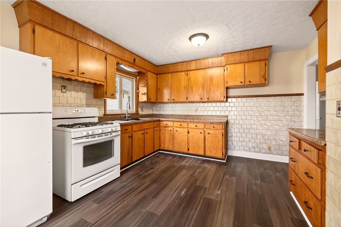 34 Zygment Street Rochester, NY 14621 - Photo 8 of 21