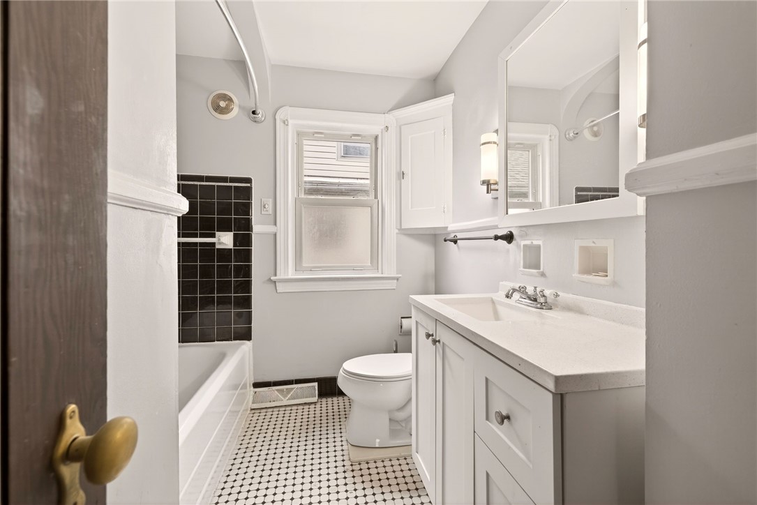 34 Zygment Street Rochester, NY 14621 - Photo 10 of 21