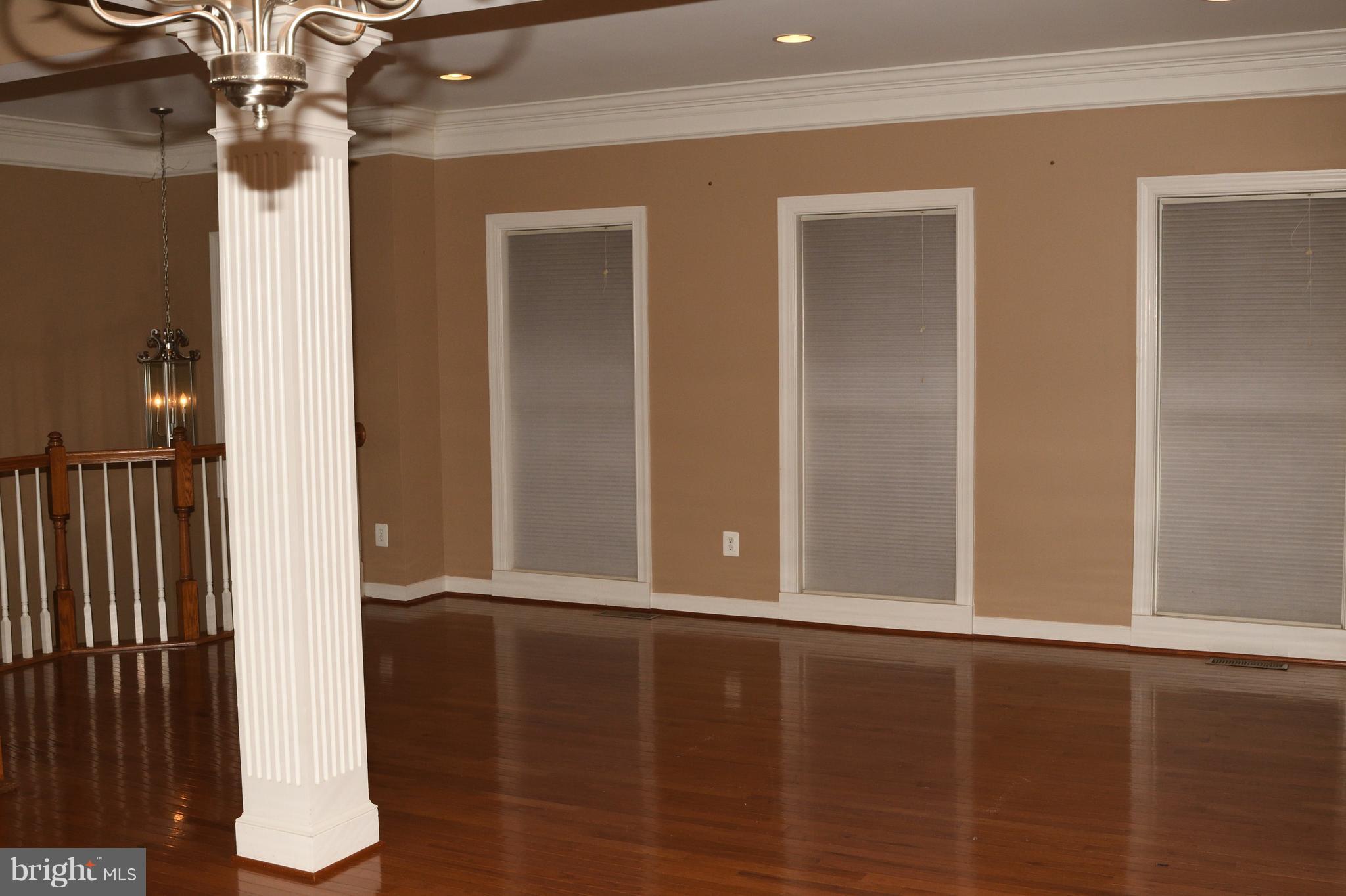 41775 Expectation Square Aldie, VA 20105 - Photo 4 of 30 Living Room