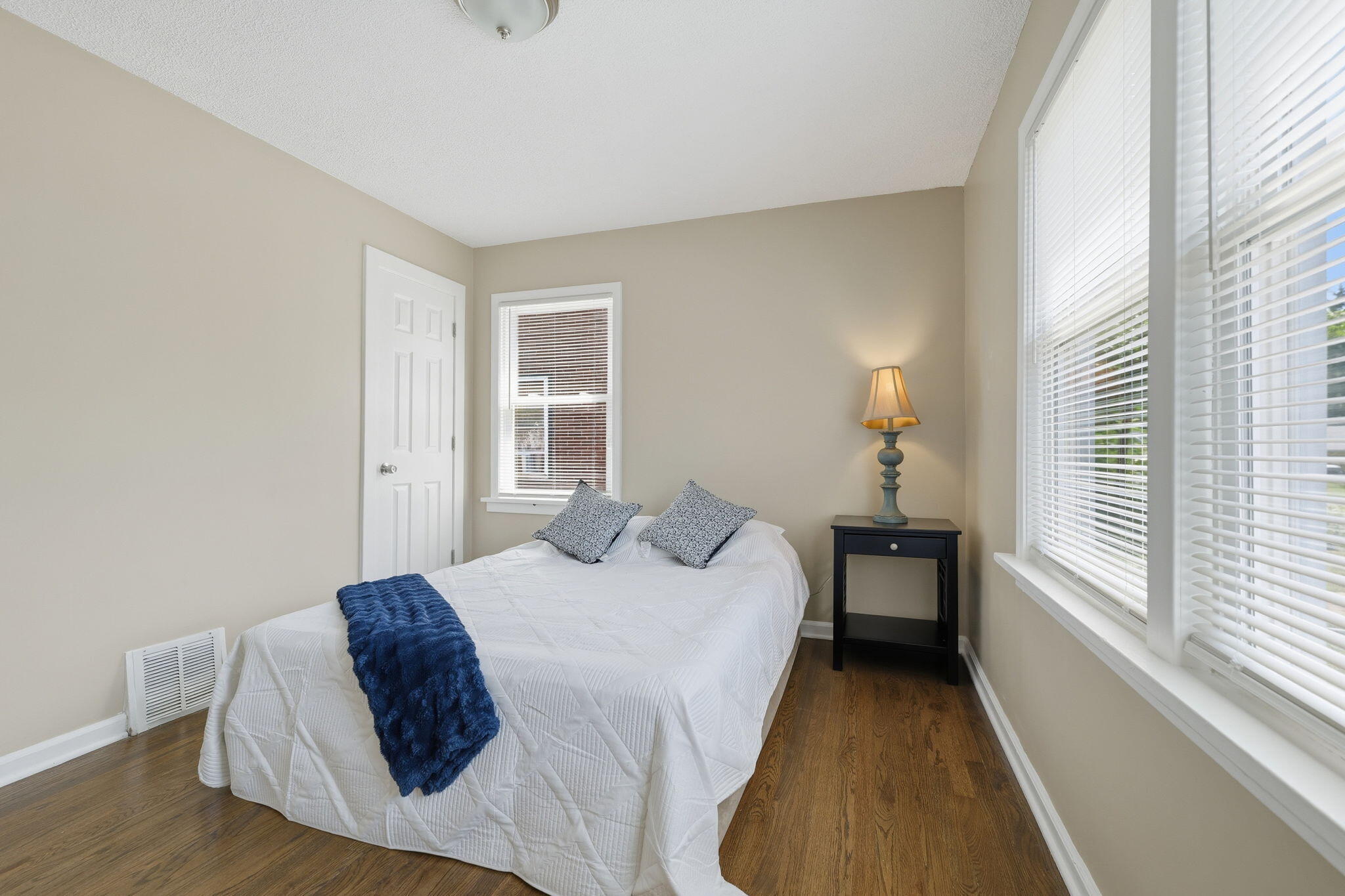 1001 Utah Street Gary, IN 46403 - Photo 7 of 19 2048x1365