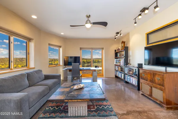 $896,000 | 7709 West Painted Rock Trail, Williams, AZ 86046