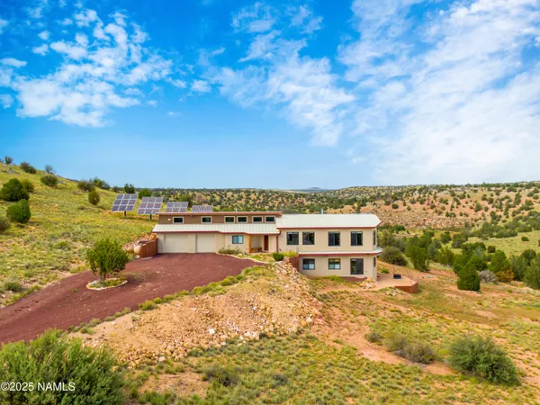$896,000 | 7709 West Painted Rock Trail, Williams, AZ 86046