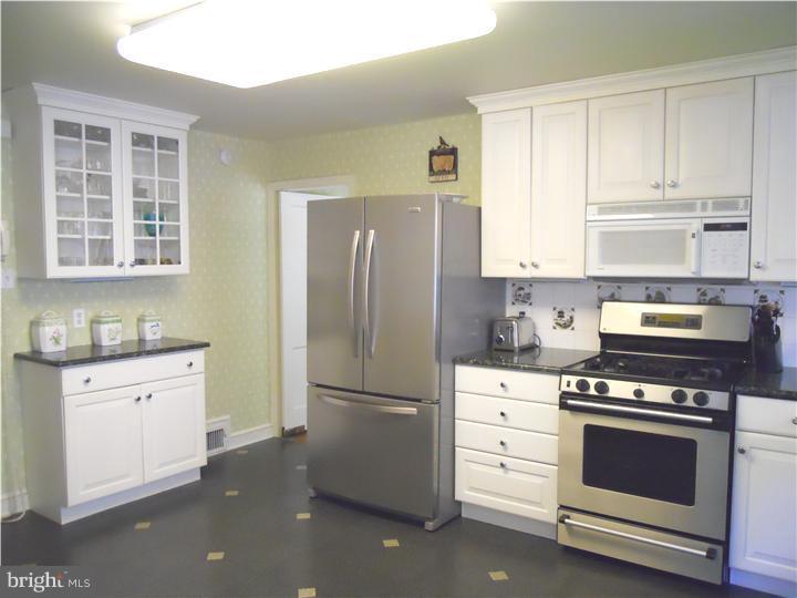 366 Williams Road Wynnewood, PA 19096 - Photo 9 of 25 Kitchen