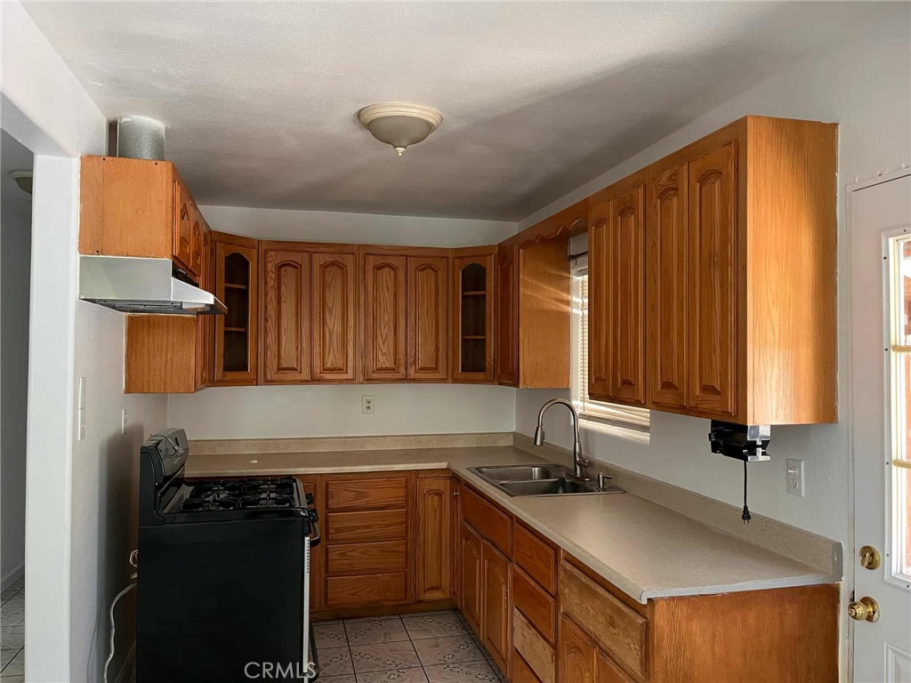 4091 Dwight Avenue Riverside, CA 92507 - Photo 8 of 12