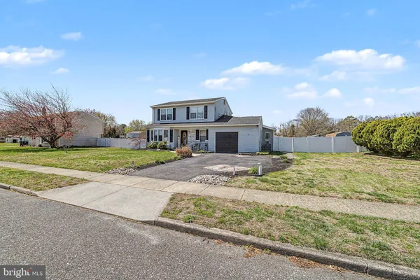 $379,000 | 6 East Judith Drive, Hammonton, NJ 08037