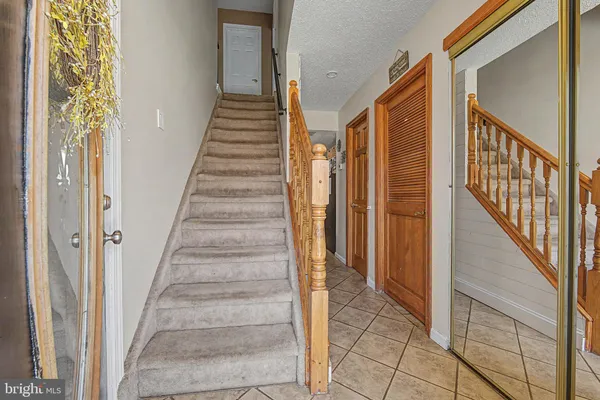$379,000 | 6 East Judith Drive, Hammonton, NJ 08037