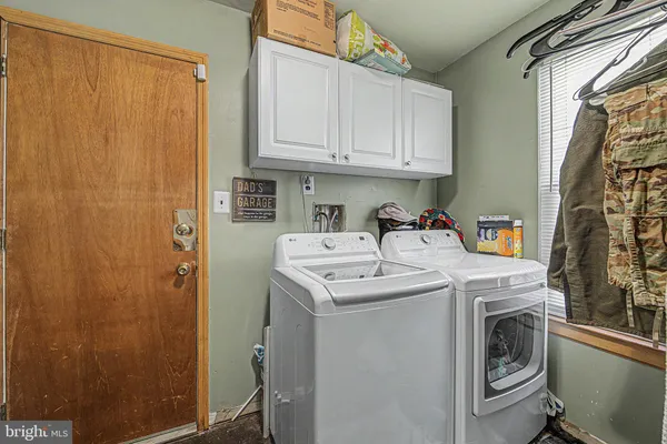 $379,000 | 6 East Judith Drive, Hammonton, NJ 08037