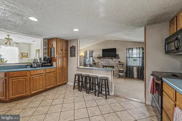 $379,000 | 6 East Judith Drive, Hammonton, NJ 08037