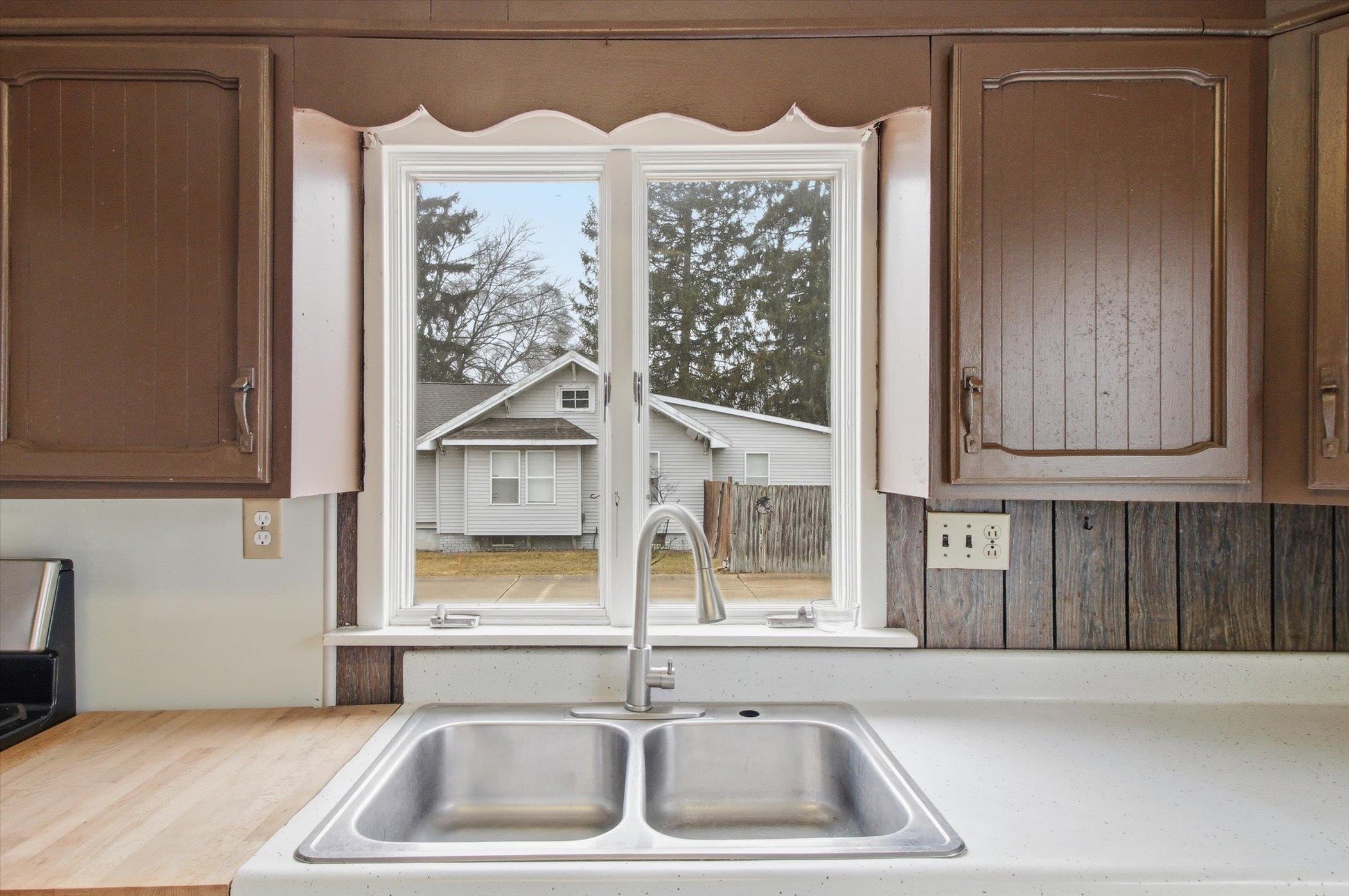 430 Bridge Avenue Alma, MI 48801 - Photo 14 of 66