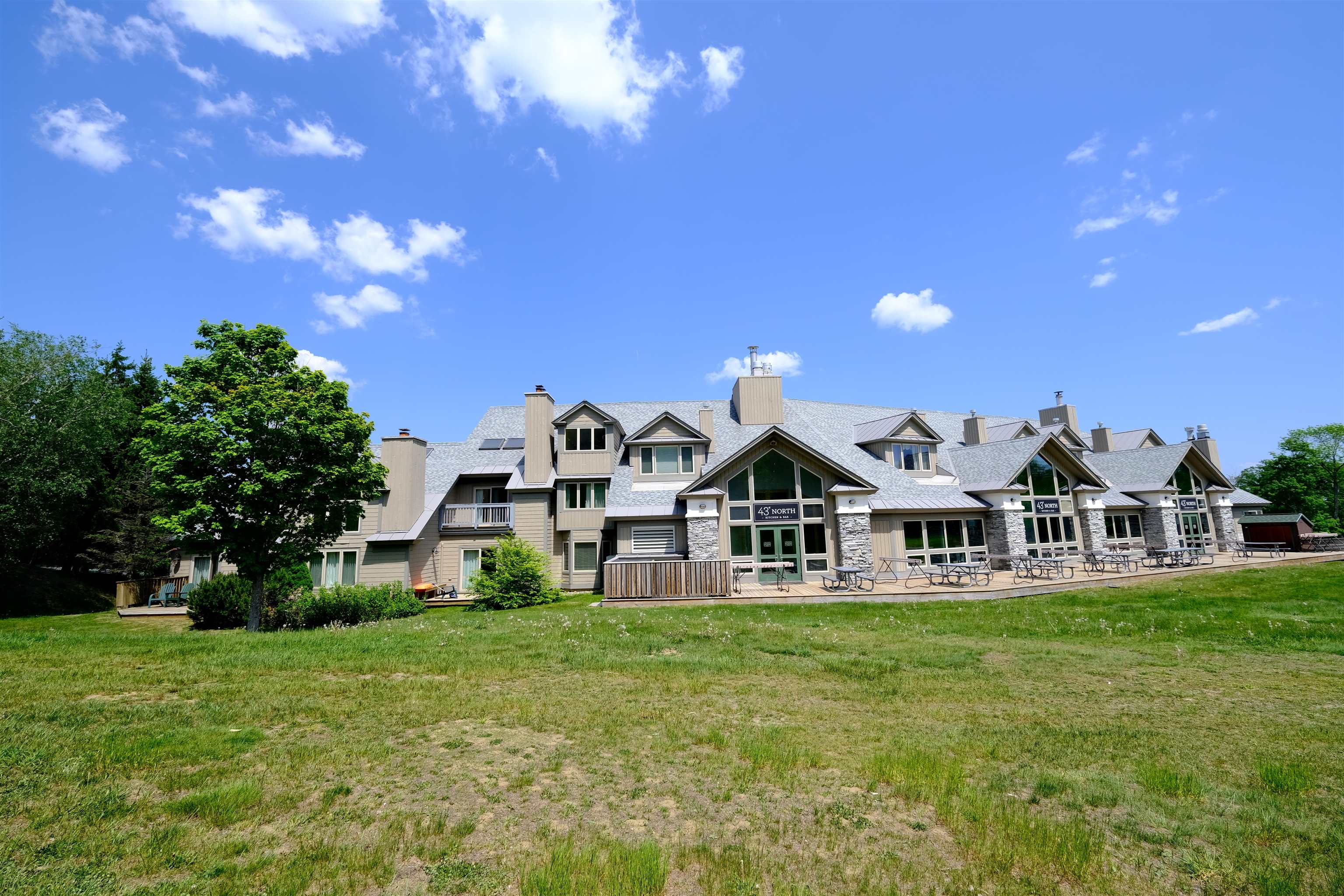845 Okemo Ridge Road, Unit DL2 Ludlow, VT 05149 - Photo 23 of 40 Gallery Image 23