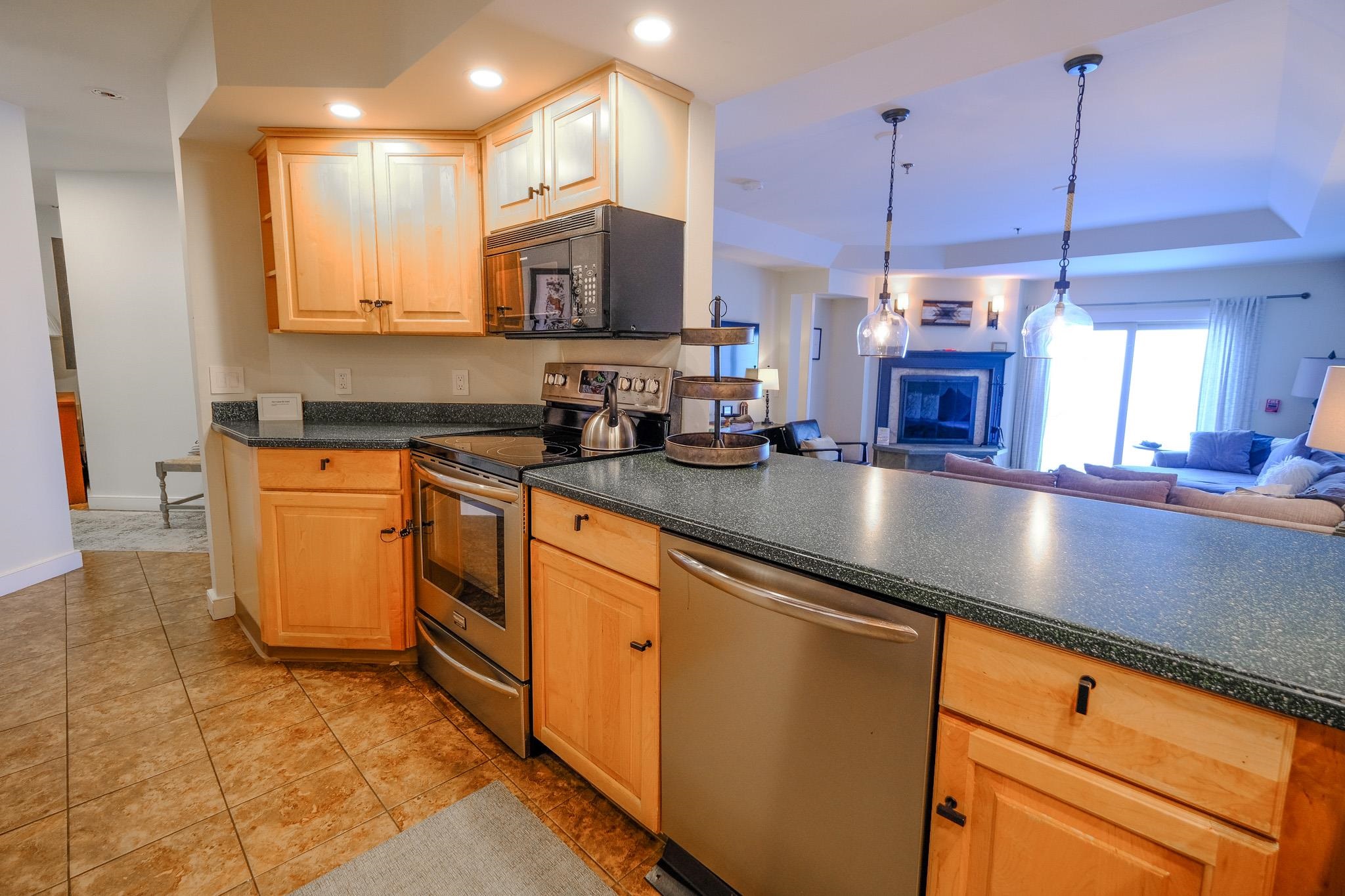 845 Okemo Ridge Road, Unit DL2 Ludlow, VT 05149 - Photo 37 of 40 Gallery Image 37