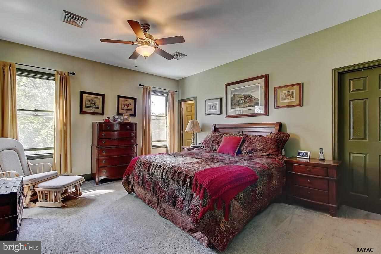 1148 Grandview Road York, PA 17403 - Photo 14 of 36 Gallery Image 14