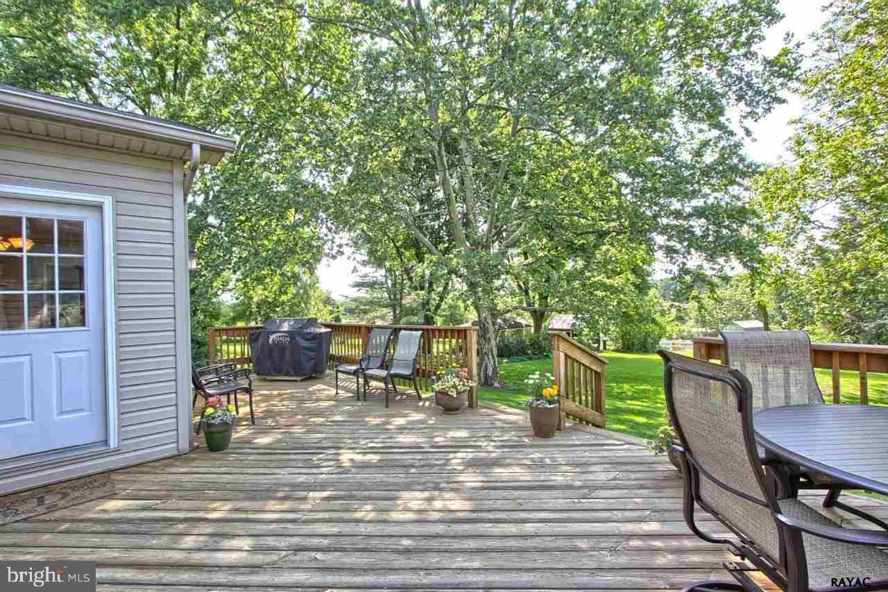 1148 Grandview Road York, PA 17403 - Photo 25 of 36 Gallery Image 25