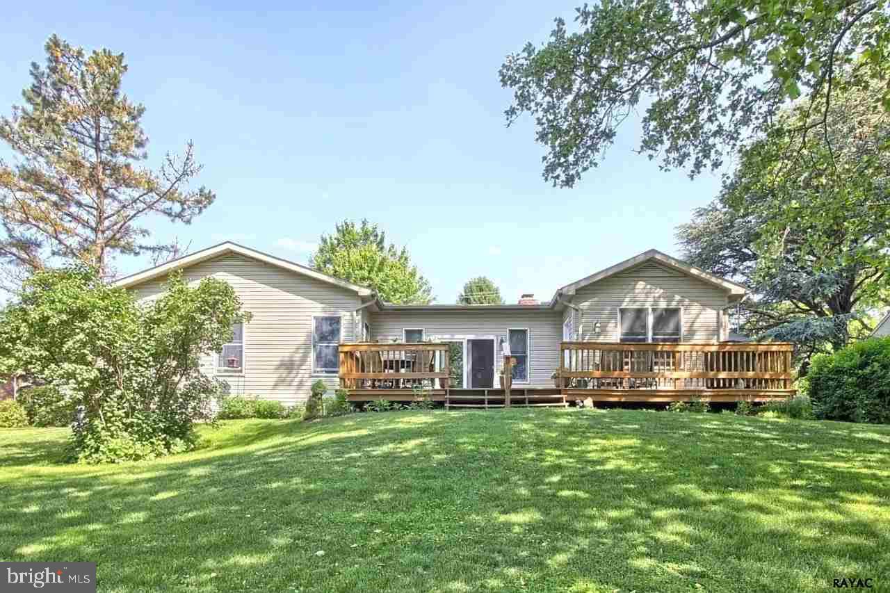 1148 Grandview Road York, PA 17403 - Photo 26 of 36 Gallery Image 26