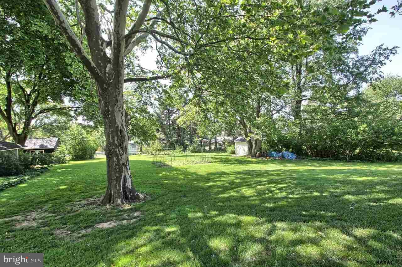 1148 Grandview Road York, PA 17403 - Photo 30 of 36 Gallery Image 30