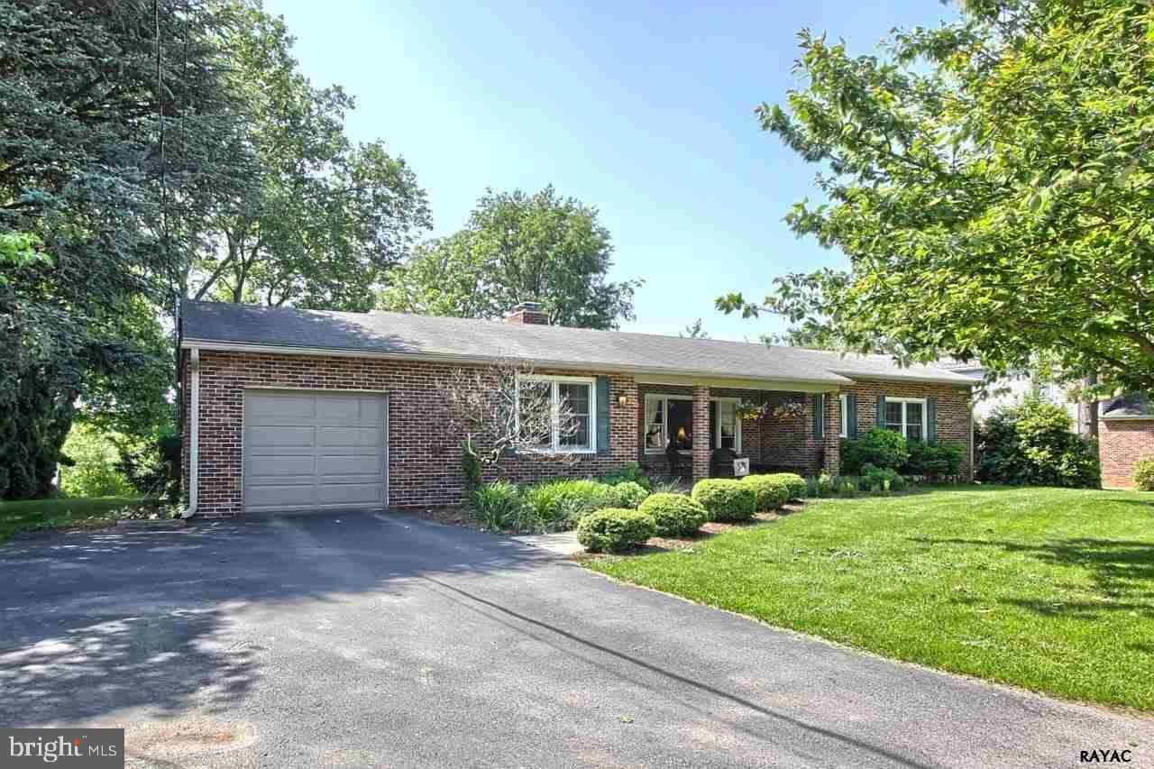 1148 Grandview Road York, PA 17403 - Photo 32 of 36 Gallery Image 32