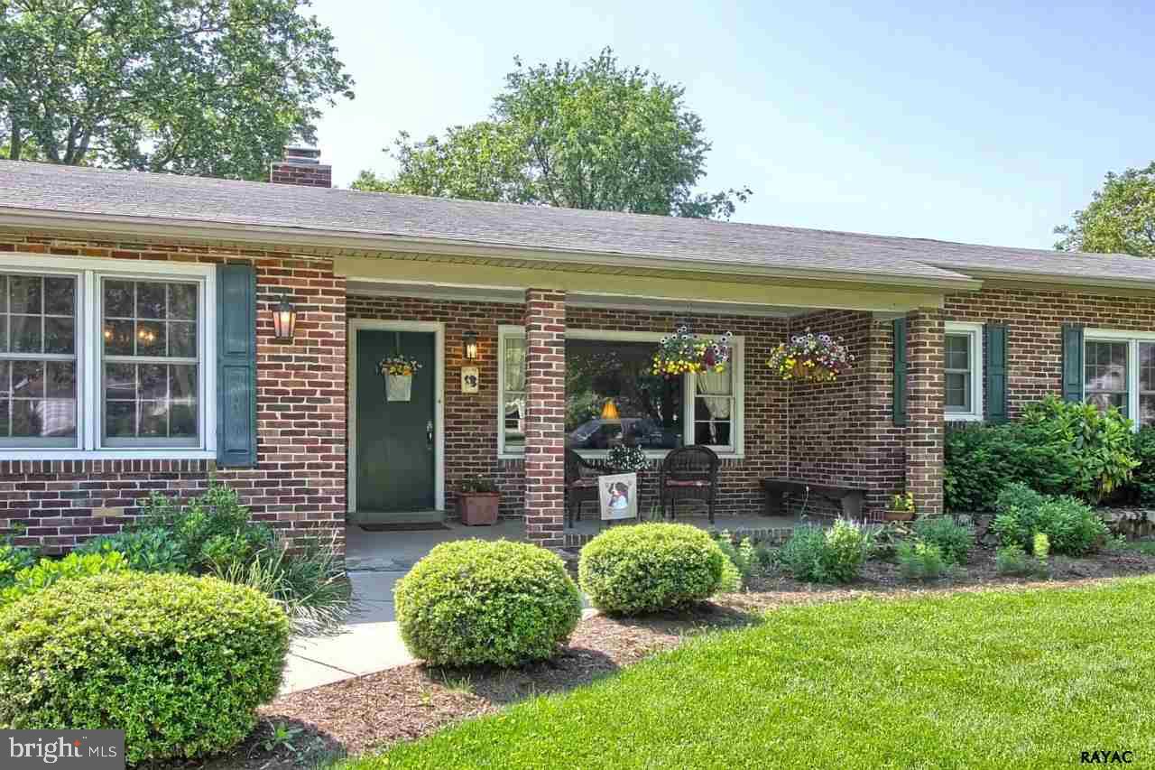 1148 Grandview Road York, PA 17403 - Photo 33 of 36 Gallery Image 33