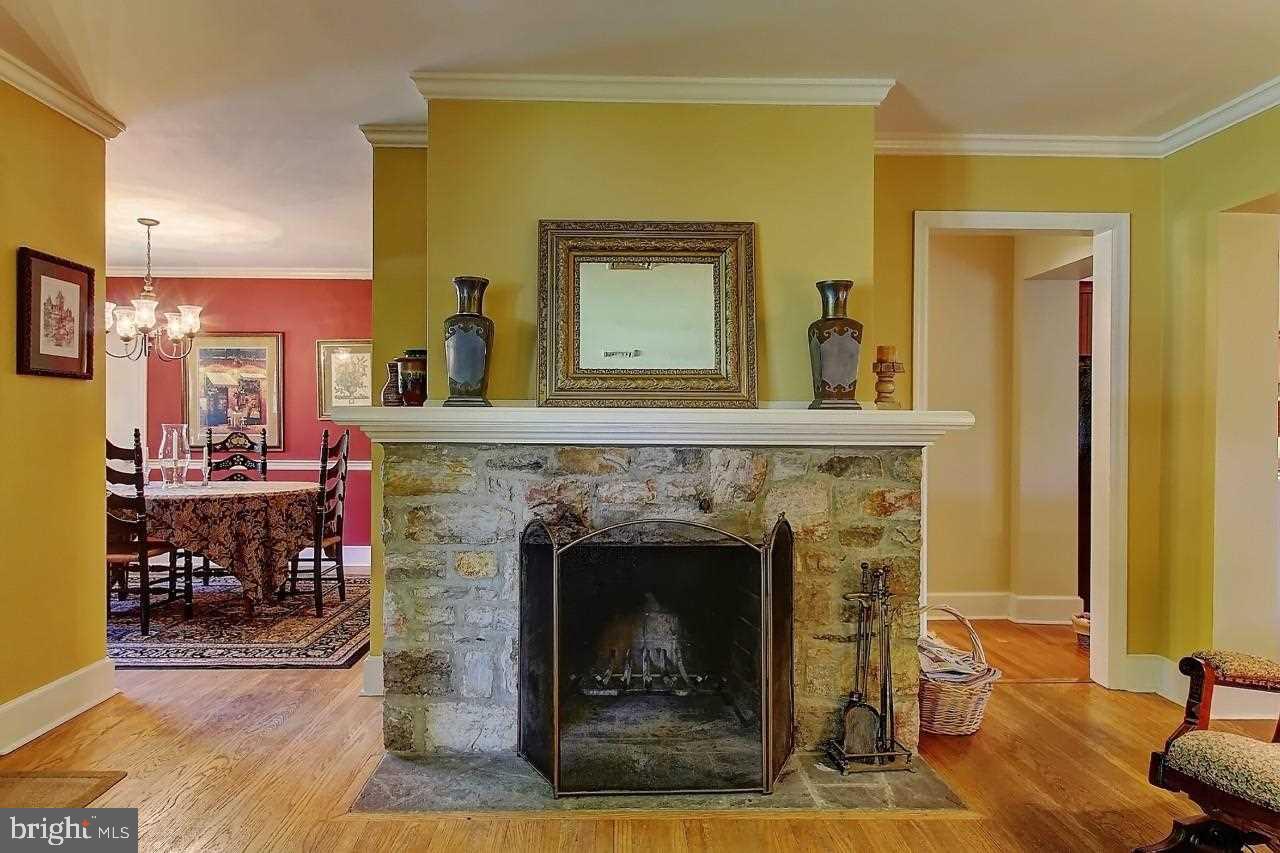 1148 Grandview Road York, PA 17403 - Photo 5 of 36 Gallery Image 5