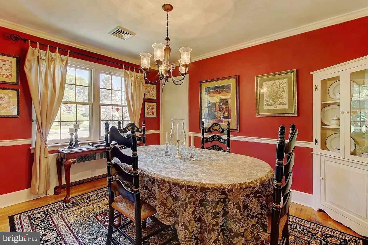 1148 Grandview Road York, PA 17403 - Photo 6 of 36 Gallery Image 6