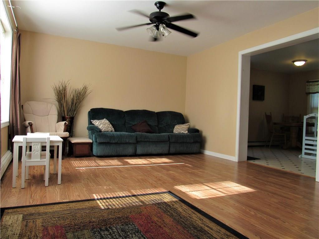 59 Ridge Road Phippsburg, ME 04562 - Photo 7 of 31 View: Living Room from Front entrance.