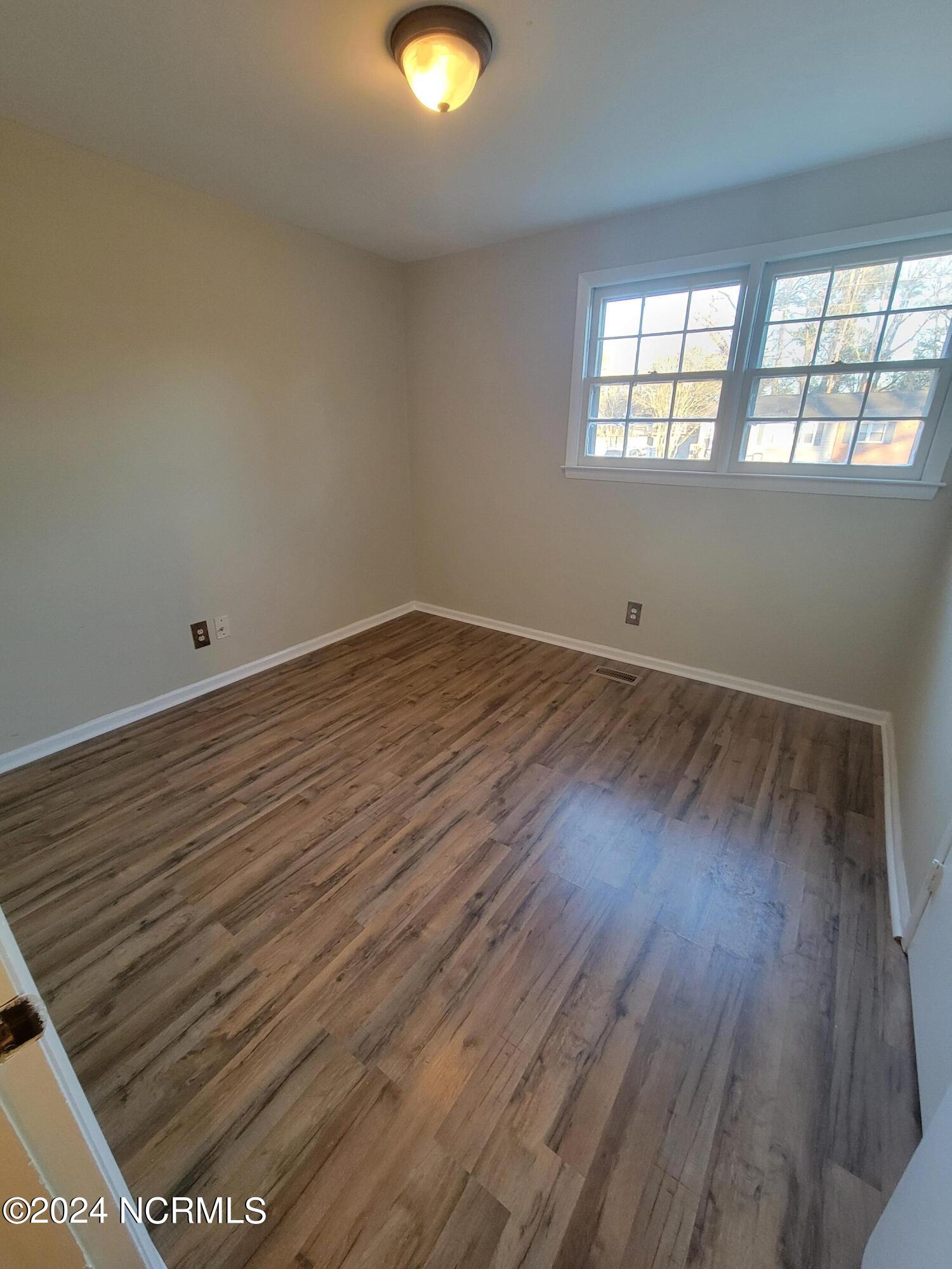 405 Delmar Road Jacksonville, NC 28540 - Photo 10 of 21 Bedroom 1