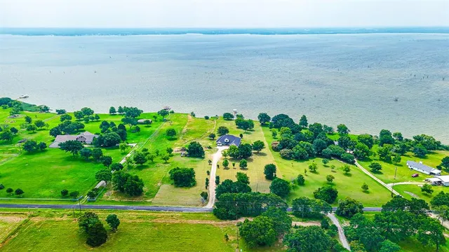 $929,999 | 2121 Southeast County Road 2160, Corsicana, TX 75109