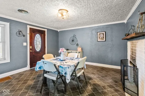 $385,000 | 1446 West State Highway, Spencer, IN 47460