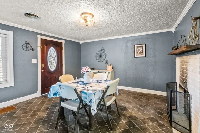 $390,000 | 1446 West State Highway, Spencer, IN 47460